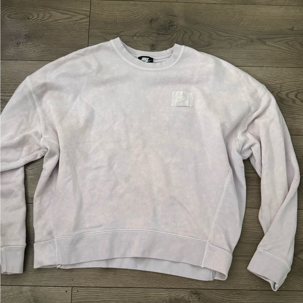 Nike Women’s XL Acid Wash Tie Dye Light Purple Crewneck Sweater